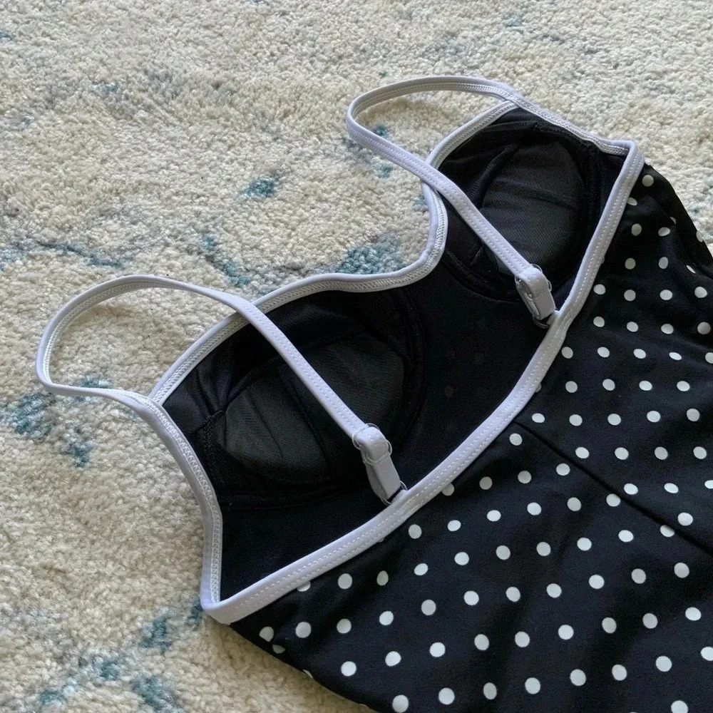 polka dot one-piece swimsuit | size 4 | built in bra - Picture 6 of 6